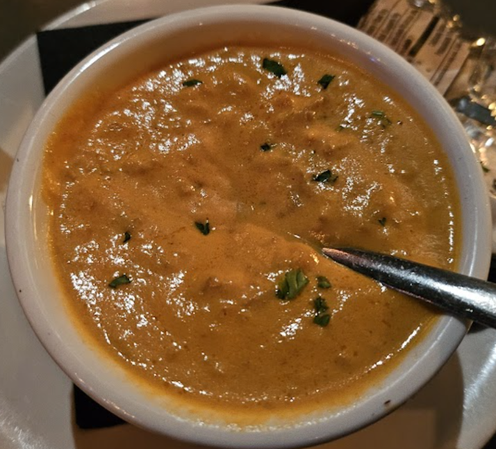 Fontaine’s Oyster House signature dishes The Famous Steamhouse’ Lobster Bisque
8 Piece Shrimp Basket
Shrimp & Scallop Jambalaya